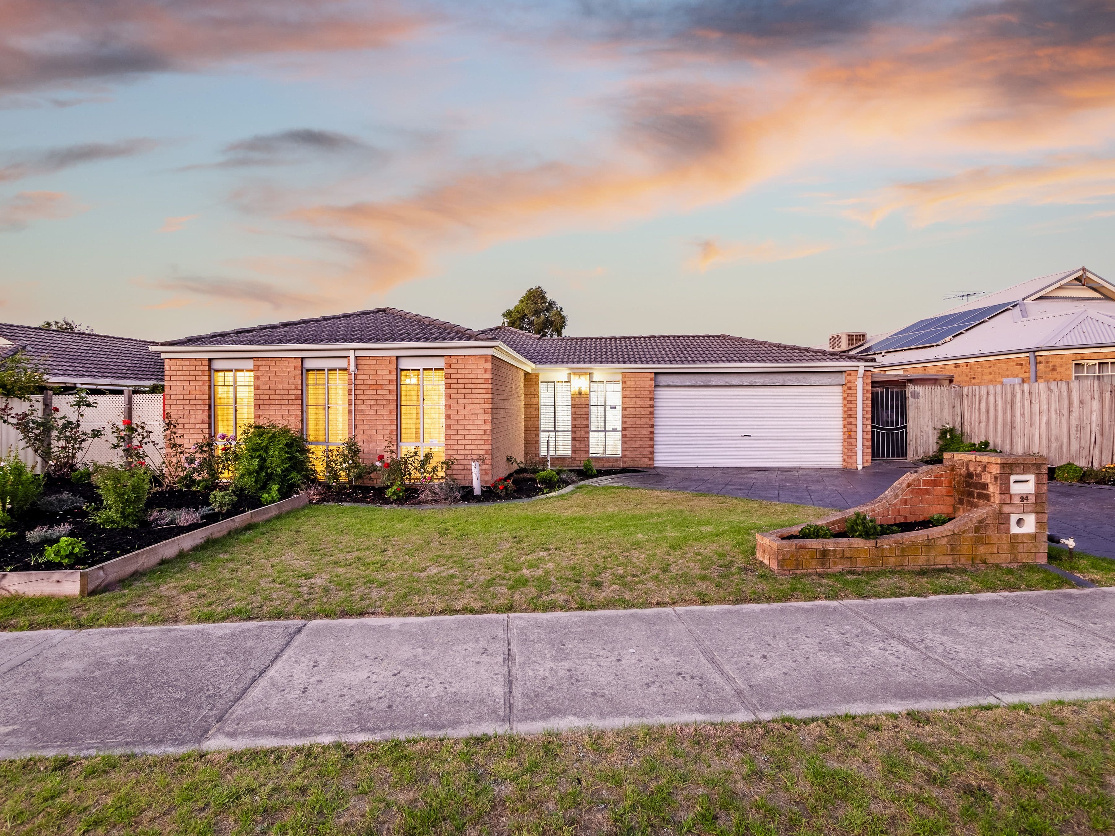 24 Horsfield Street, Cranbourne North VIC 3977, Cranbourne North - Image 1