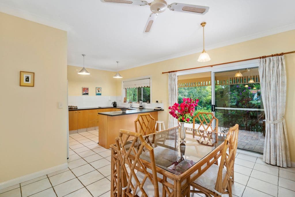 17 Calcita Avenue, Elanora QLD 4221, Elanora - Thumbnail 3