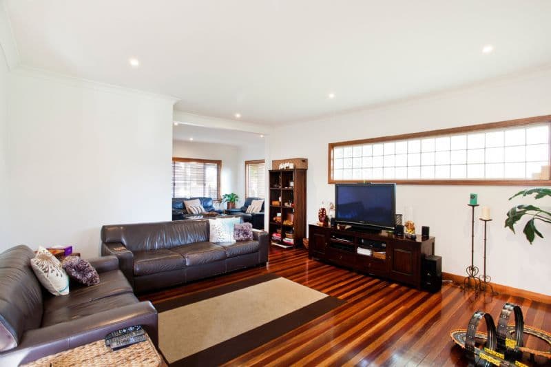 9 Sixth Avenue, LOFTUS NSW 2232, Loftus - Thumbnail 2
