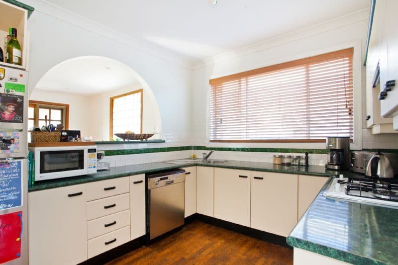 9 Sixth Avenue, LOFTUS NSW 2232, Loftus - Thumbnail 6