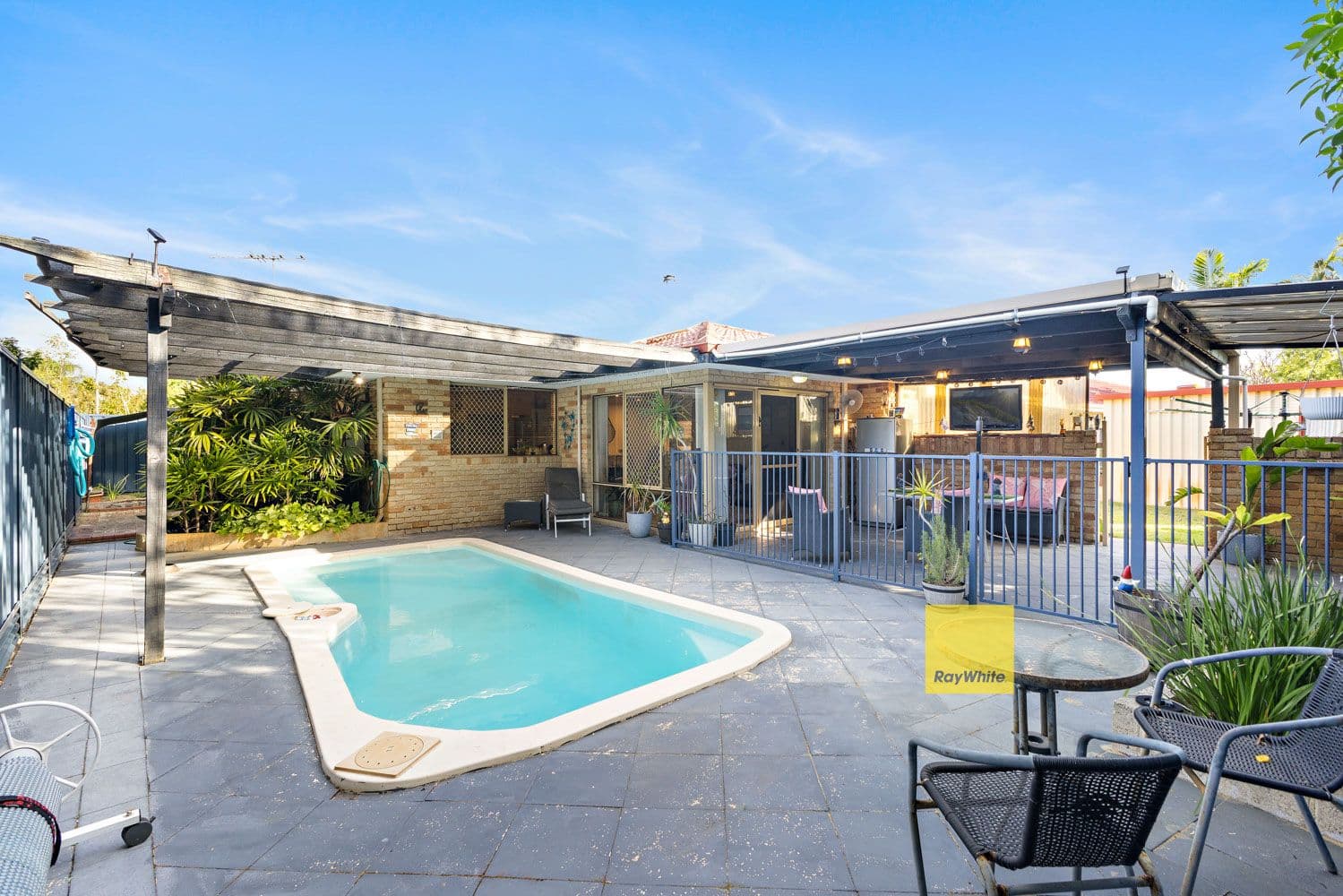 19 Lakeside Drive, Thornlie WA 6108, Thornlie - Thumbnail 6