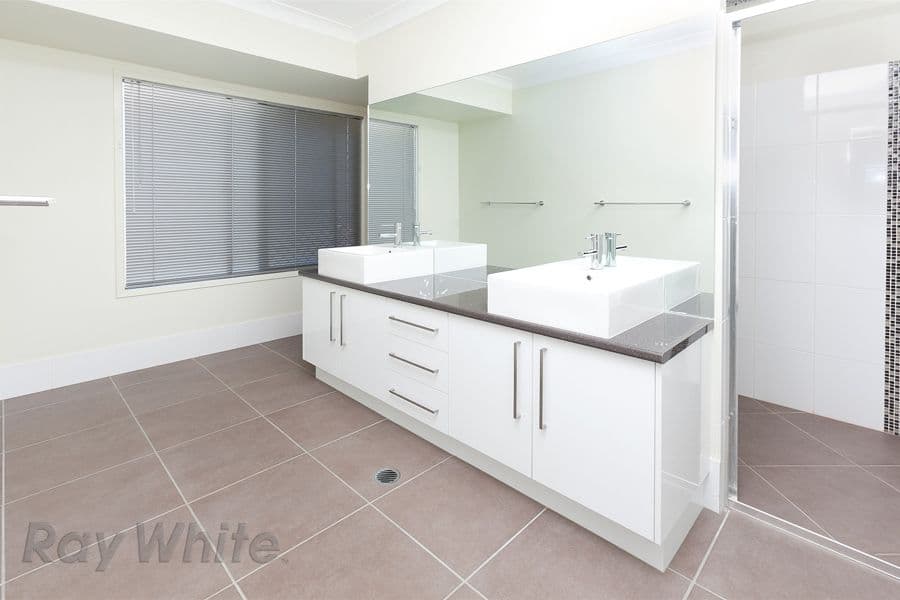 55 Summit Drive, SPRINGFIELD LAKES QLD 4300, Springfield Lakes - Thumbnail 8