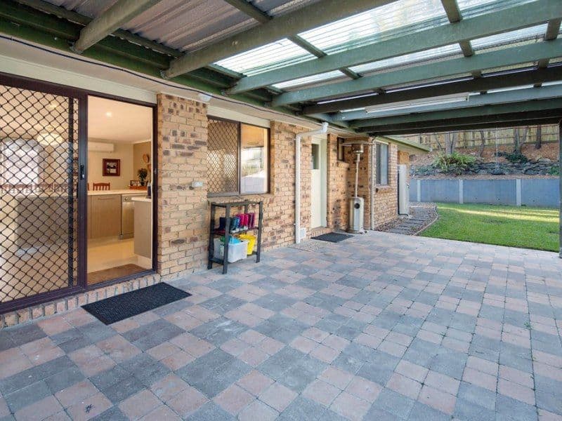 17 Enfield Crescent, BATTERY HILL QLD 4551, Battery Hill - Thumbnail 3