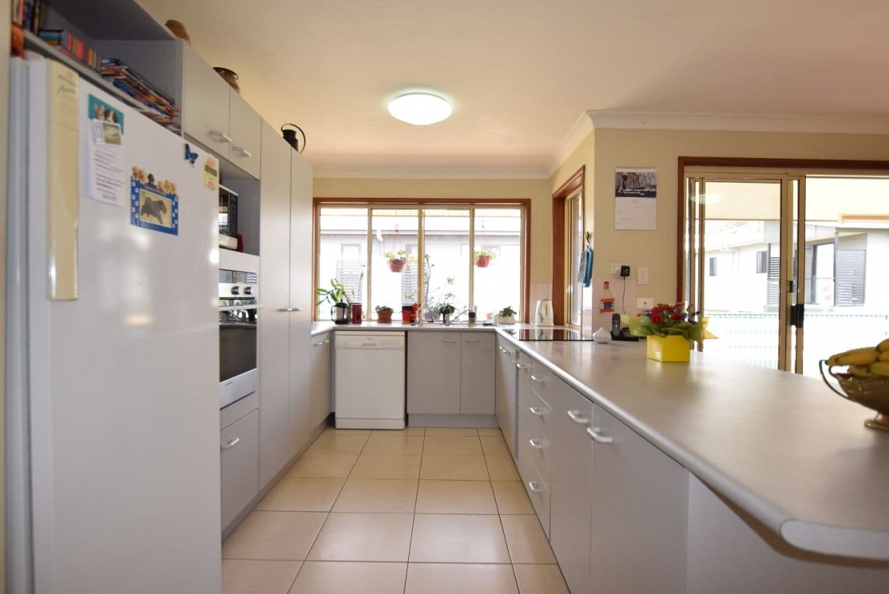 4 Ngumi Court, Eight Mile Plains QLD 4113, Eight Mile Plains - Thumbnail 2