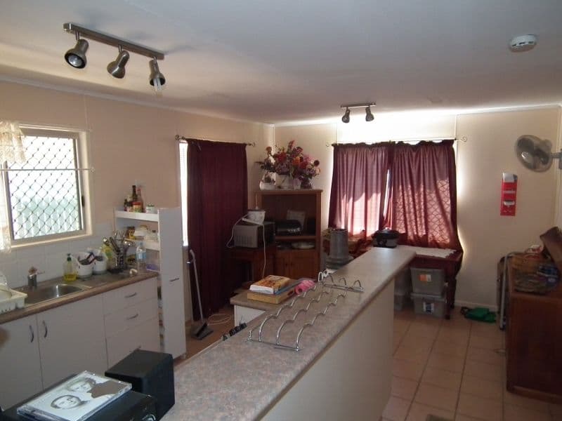 8 Ellis Street, Maryborough QLD 4650, Maryborough - Thumbnail 5
