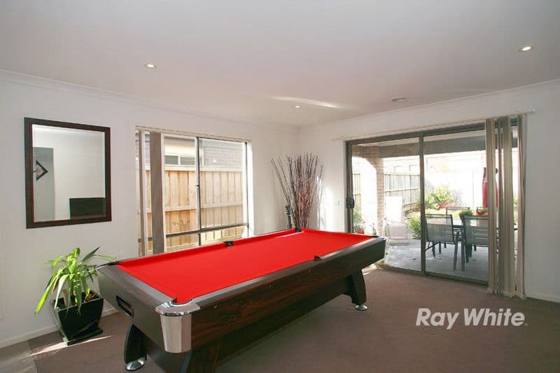 16 Islington Avenue, CRANBOURNE NORTH VIC 3977, Cranbourne North - Thumbnail 3