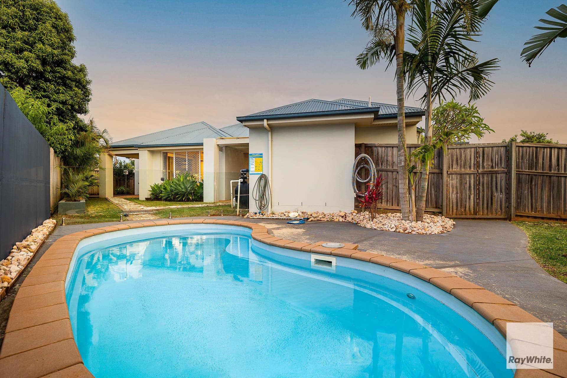 4 Caswell Crescent, Redland Bay QLD 4165, Redland Bay - Thumbnail 2