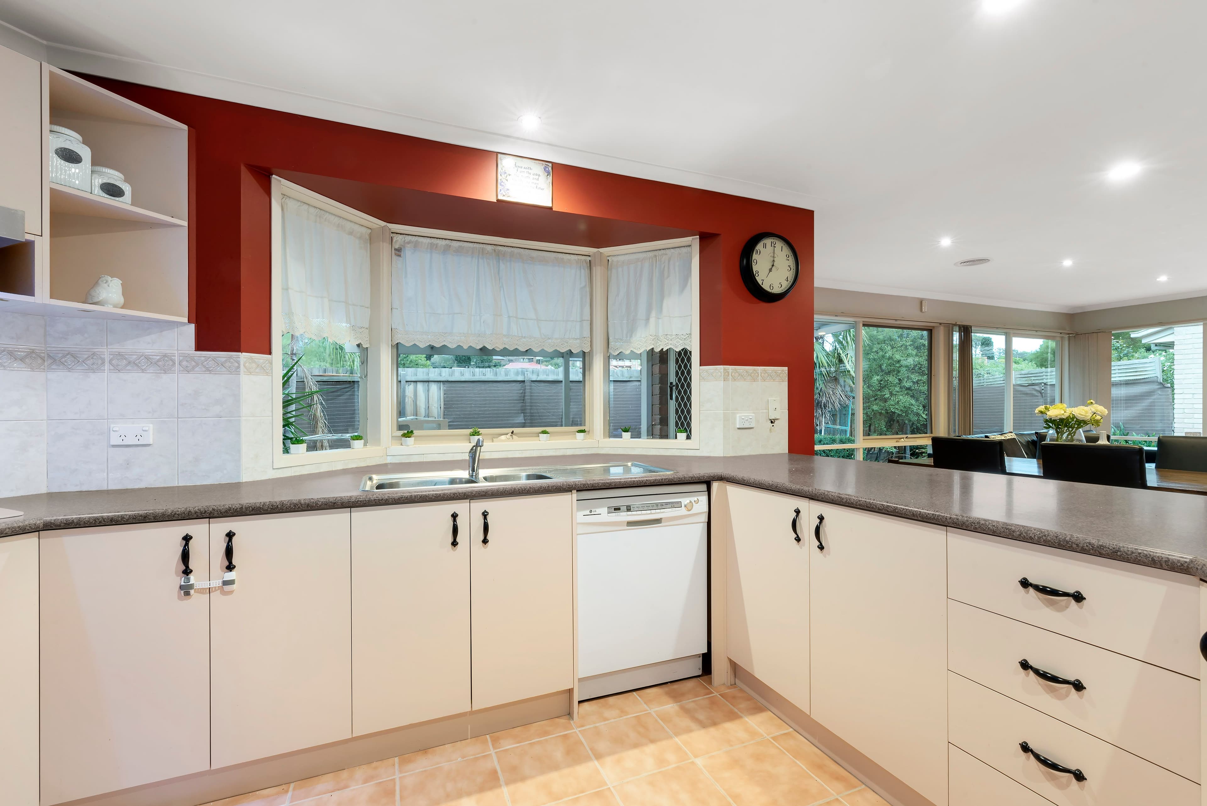 49 Terama Crescent, Bayswater VIC 3153, Bayswater - Thumbnail 3