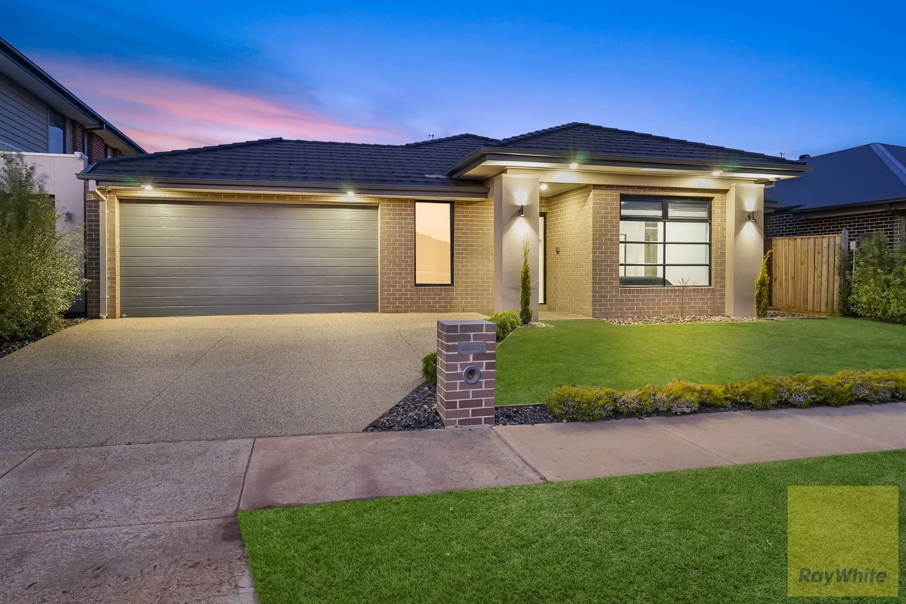33 Wiltshire Boulevard, THORNHILL PARK VIC 3335, Thornhill Park - Thumbnail 2