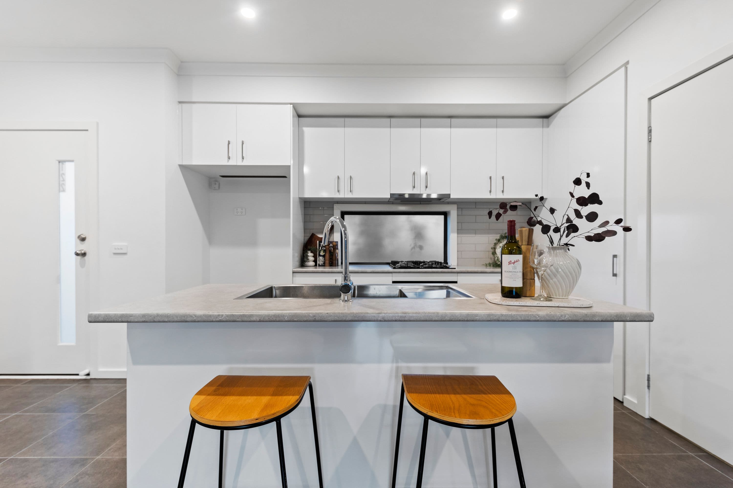 122 Station Street, Pakenham VIC 3810, Pakenham - Thumbnail 2