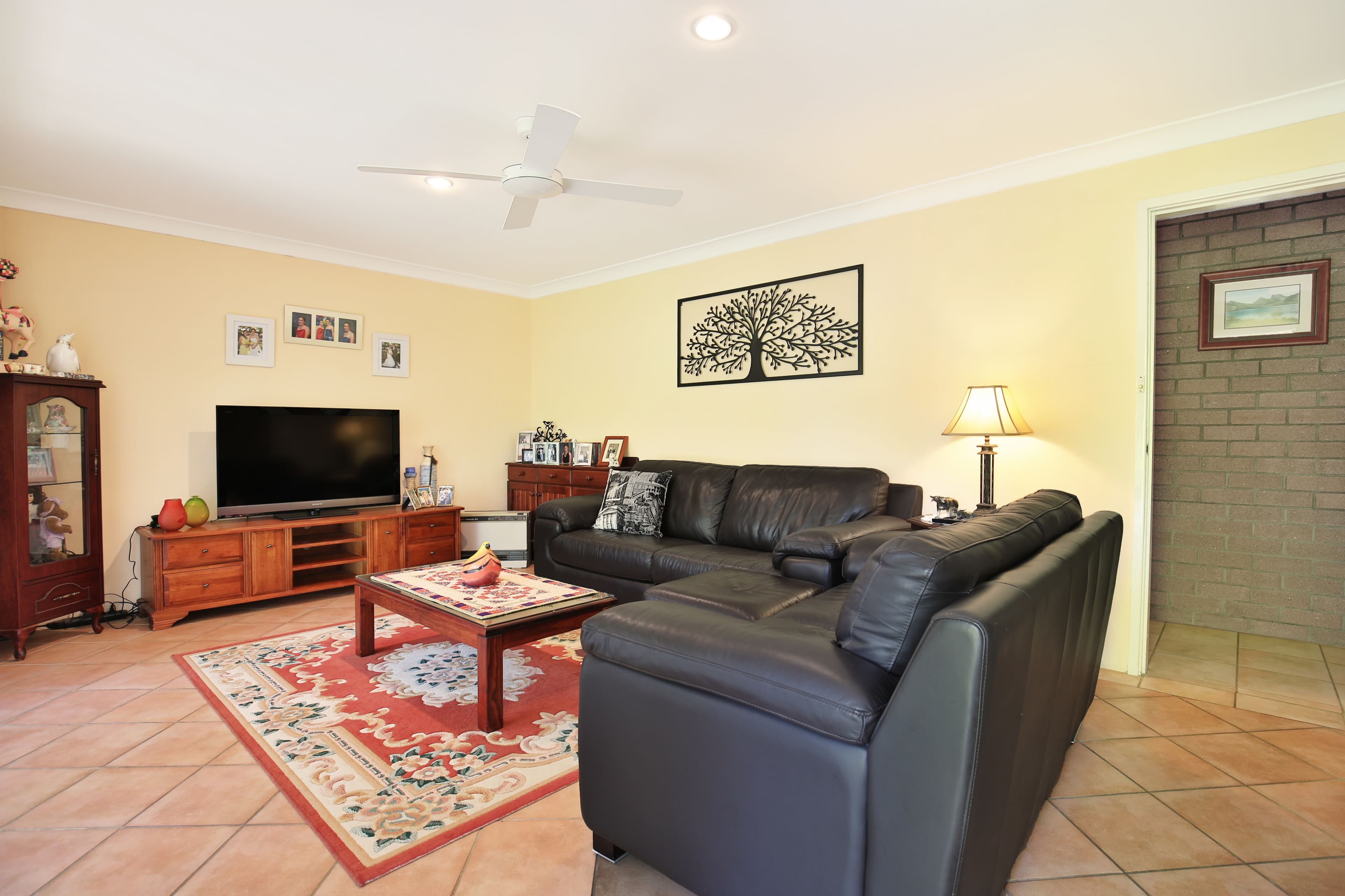 1 Balmaringa Avenue, North Nowra - Thumbnail 4