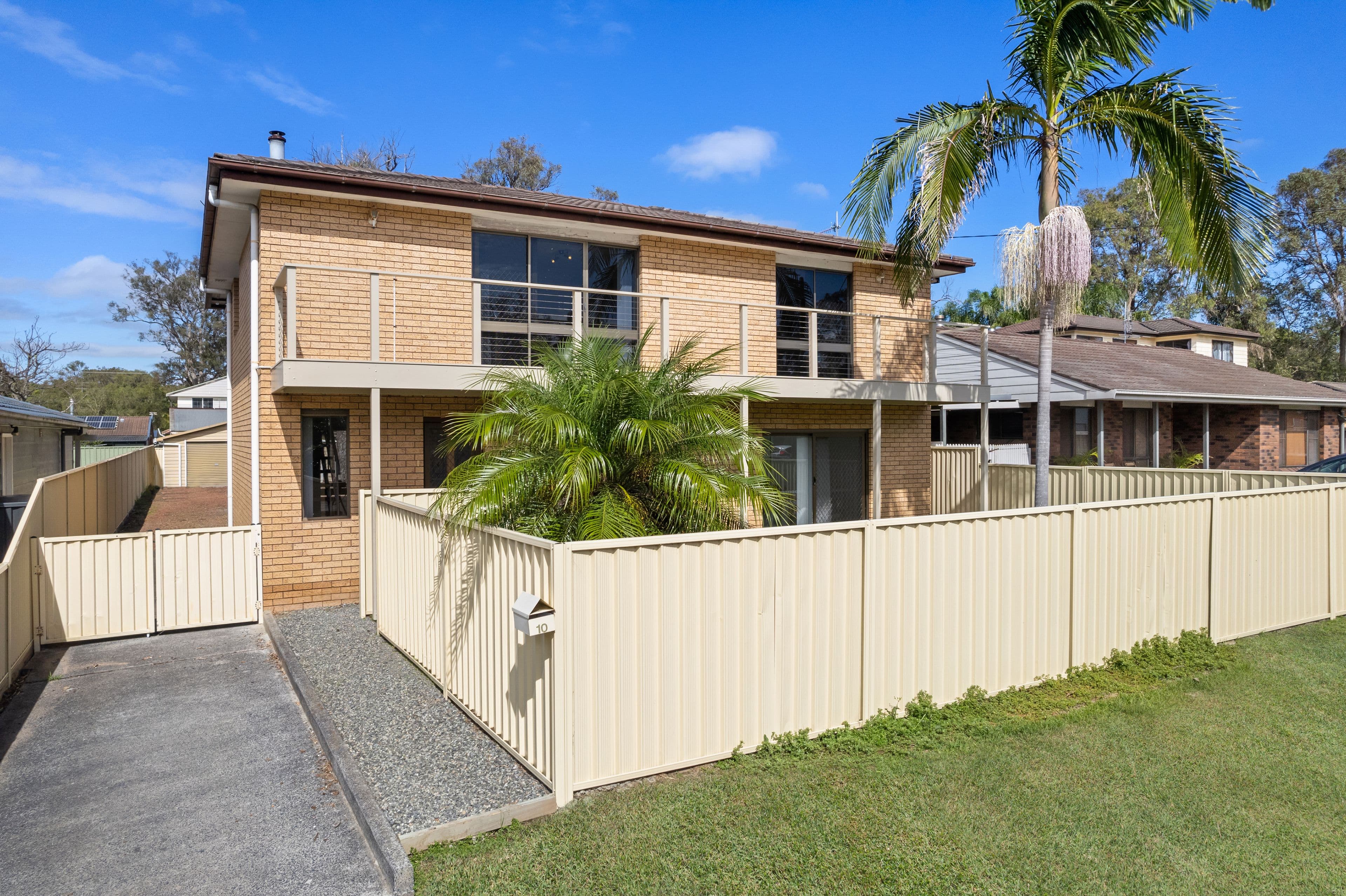 10 Hunter Street, Charmhaven NSW 2263, Charmhaven - Thumbnail 2