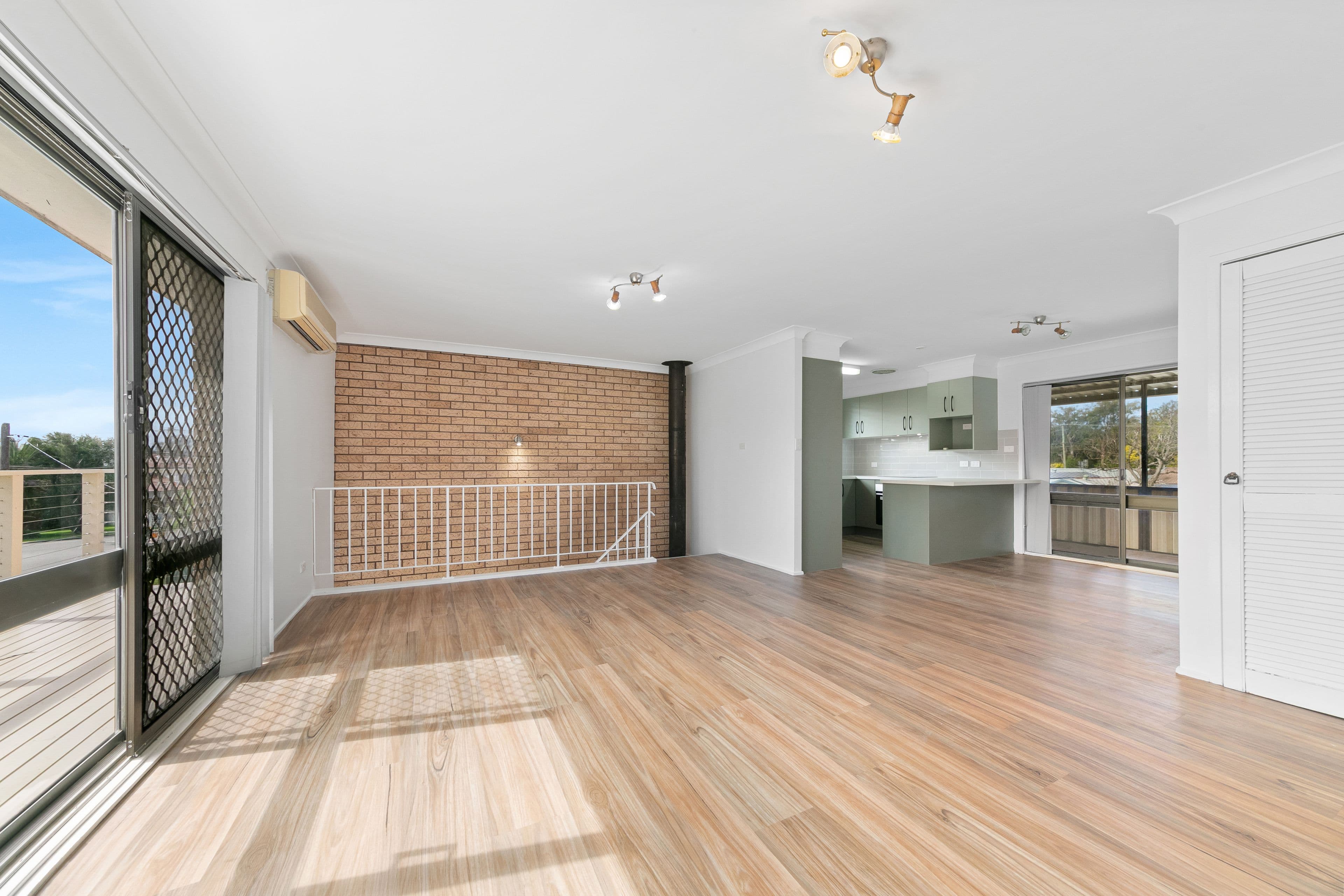10 Hunter Street, Charmhaven NSW 2263, Charmhaven - Thumbnail 3