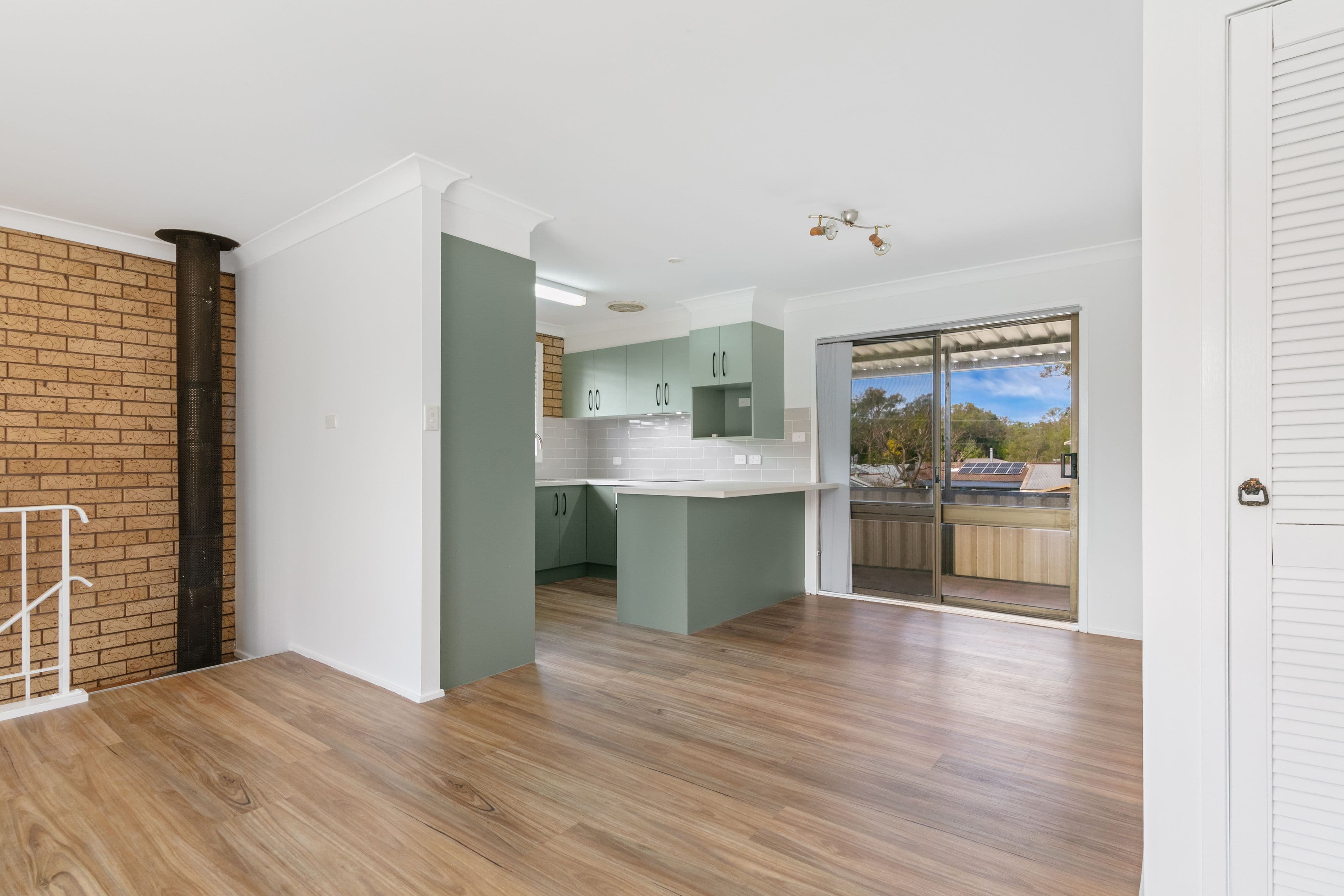 10 Hunter Street, Charmhaven NSW 2263, Charmhaven - Thumbnail 5
