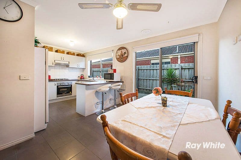 5 Calais Circuit, Cranbourne West VIC 3977, Cranbourne West - Thumbnail 3