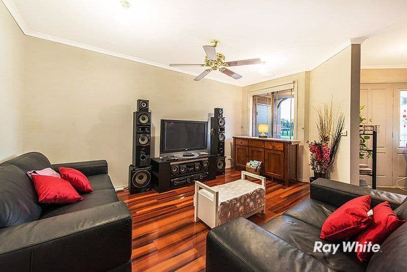 5 Calais Circuit, Cranbourne West VIC 3977, Cranbourne West - Thumbnail 4