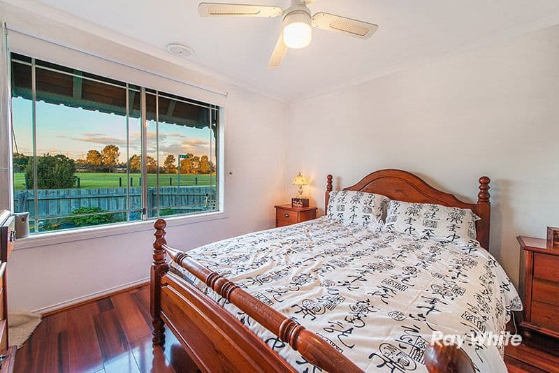 5 Calais Circuit, Cranbourne West VIC 3977, Cranbourne West - Thumbnail 6
