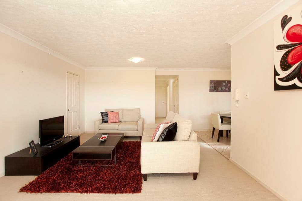 18 Dorinda Street, GREENSLOPES QLD 4120, Greenslopes - Thumbnail 3