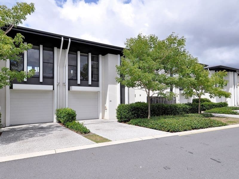 18 Archipelago Street, Pacific Pines QLD 4211, Pacific Pines - Thumbnail 2