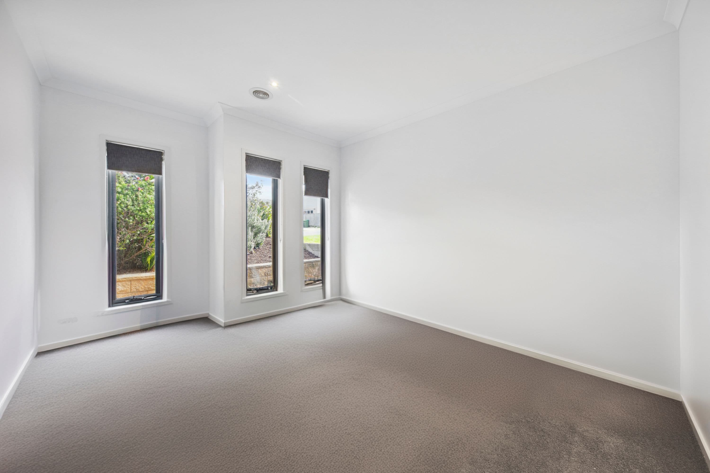 5 Embling Street, Pakenham VIC 3810, Pakenham - Thumbnail 7