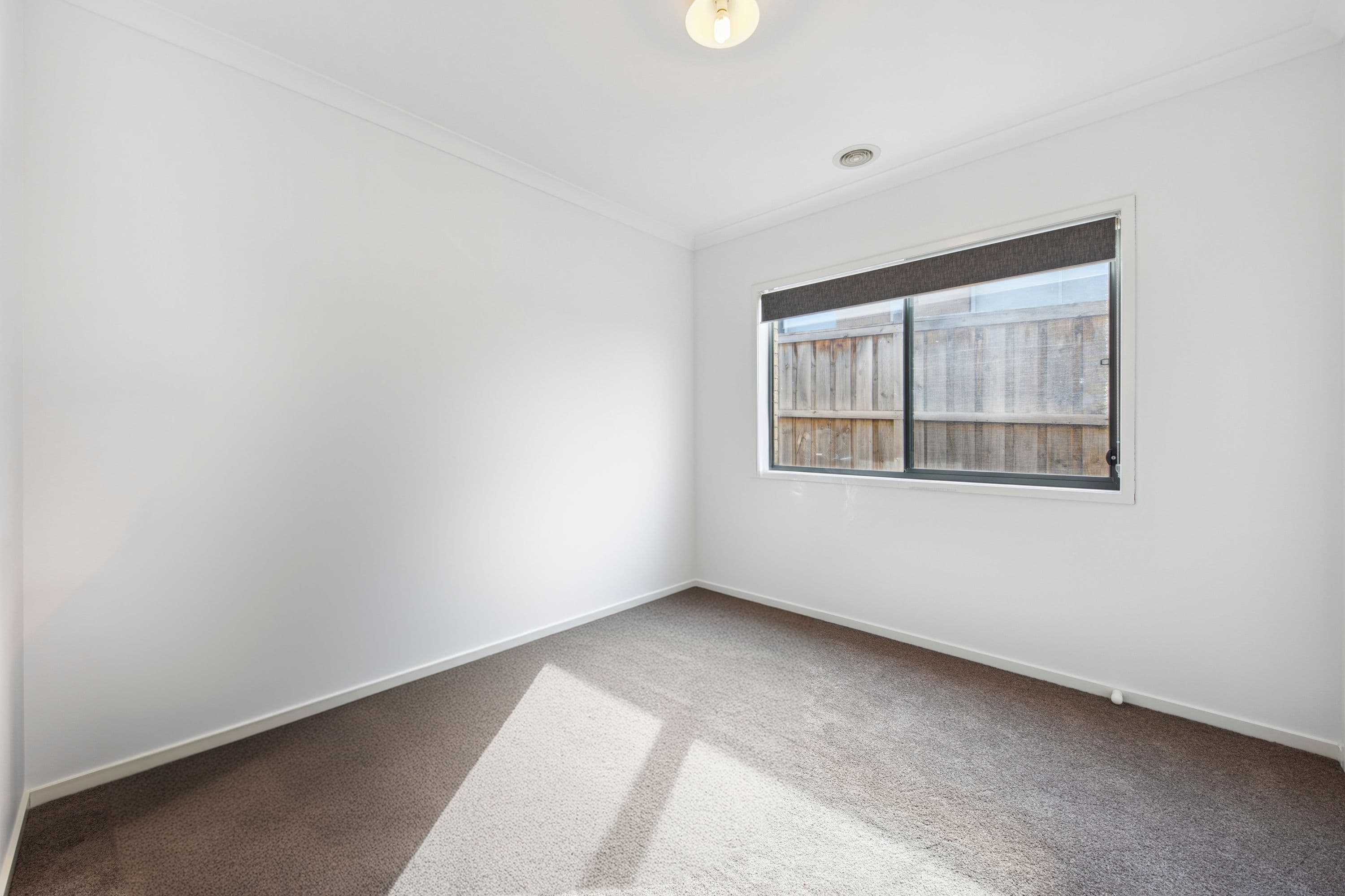 5 Embling Street, Pakenham VIC 3810, Pakenham - Thumbnail 8