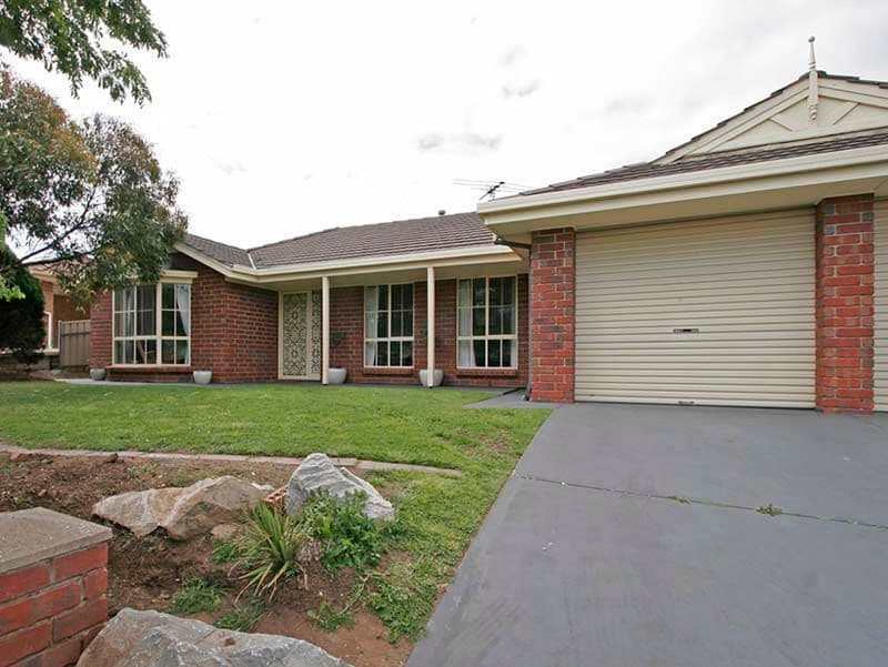 15 Smugglers Drive, SEAFORD RISE SA 5169, Seaford Rise - Thumbnail 2