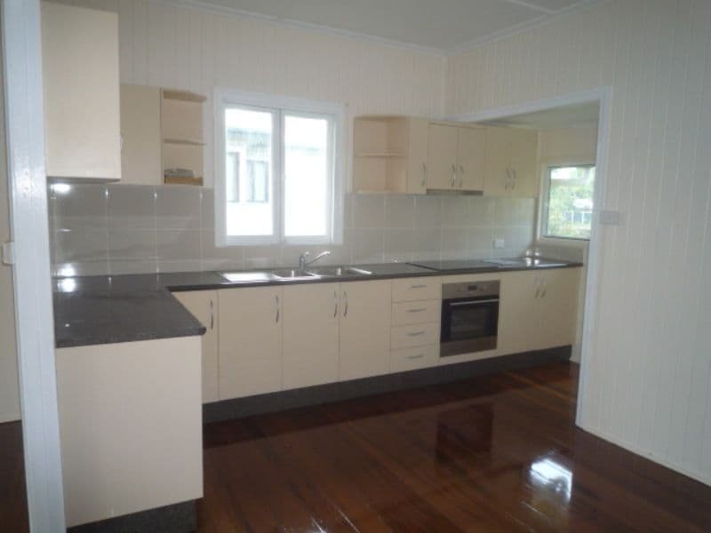 80 Hayward Street, Mooroobool QLD 4870, Mooroobool - Thumbnail 3