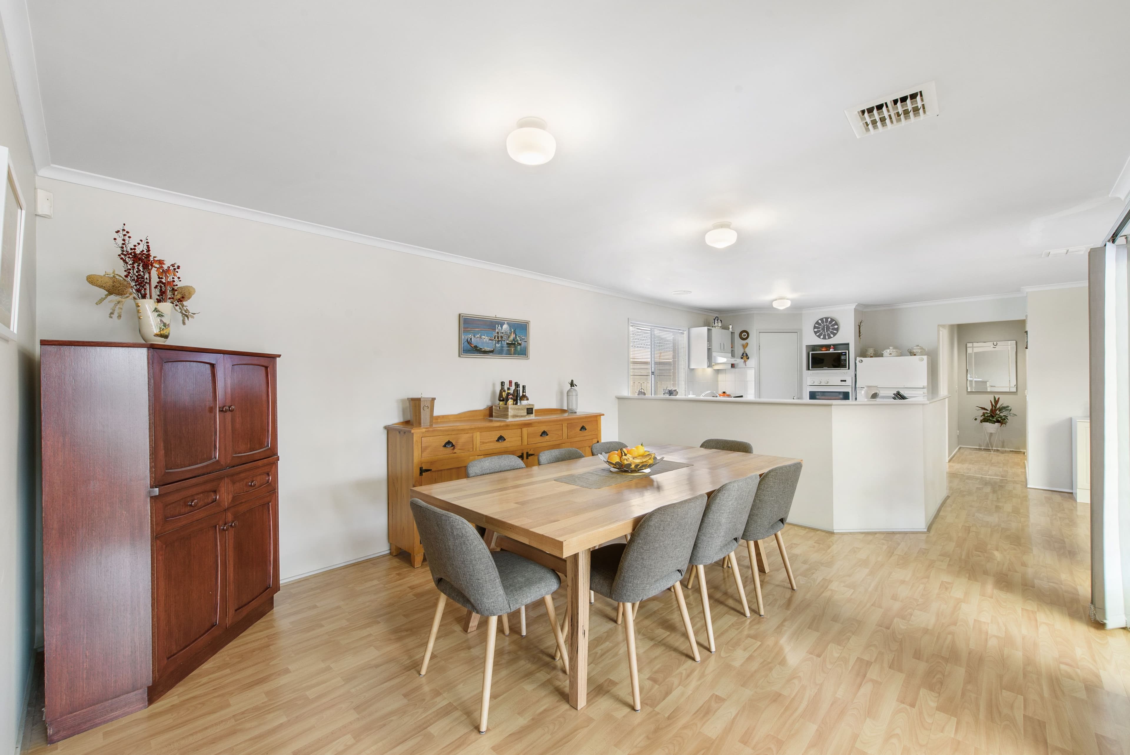 11 Honeysuckle Avenue, Hillside VIC 3037, Hillside - Thumbnail 6