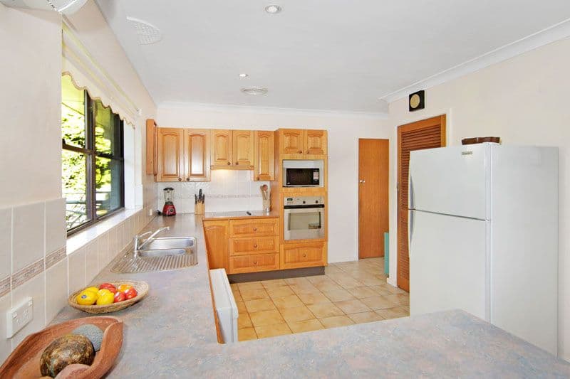 22 Hilltop Street, BATEAU BAY NSW 2261, Bateau Bay - Thumbnail 4