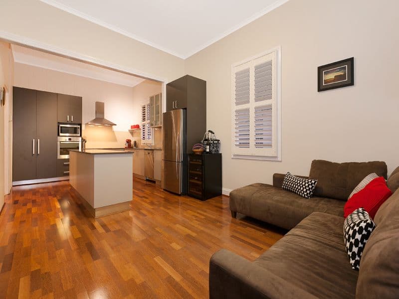 15 Mortlake Road, GRACEVILLE QLD 4075, Graceville - Thumbnail 8