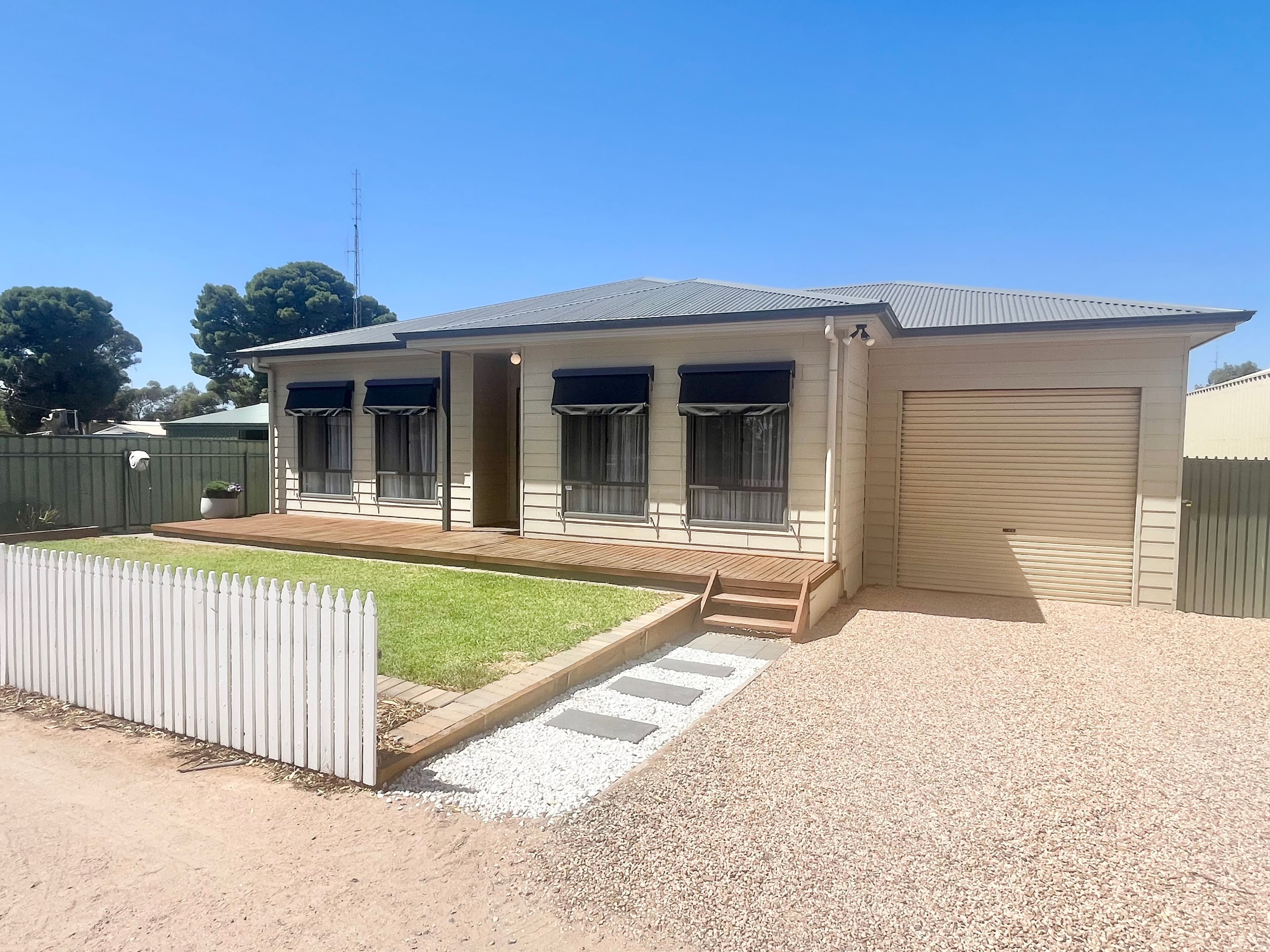 20 Downer Road, Wallaroo Mines SA 5554, Wallaroo Mines - Thumbnail 2