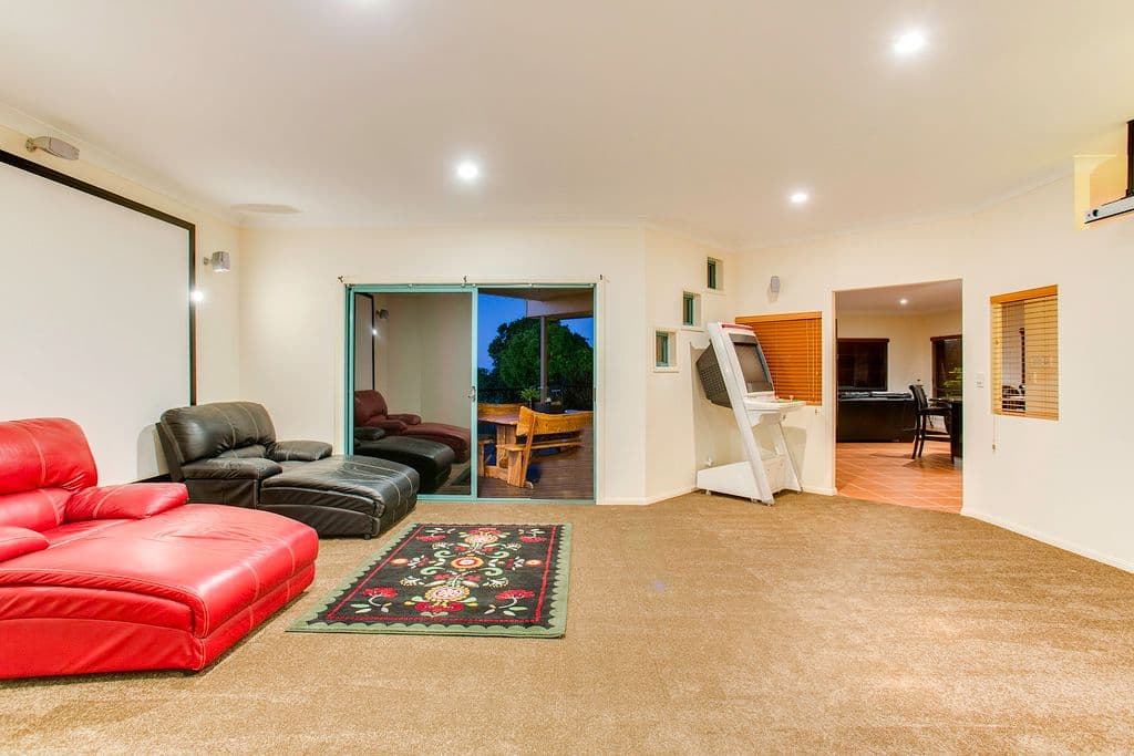 41 Lochlomond Drive, BANORA POINT NSW 2486, Banora Point - Thumbnail 6