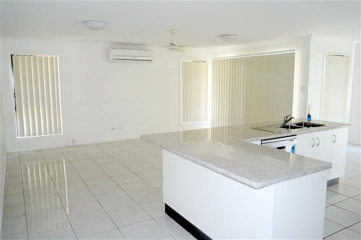 34 Iris Road, Kirkwood QLD 4680, Kirkwood - Thumbnail 3