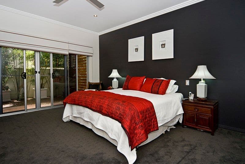 33 The Sovereign Mile, PARADISE POINT QLD 4216, Paradise Point - Thumbnail 6