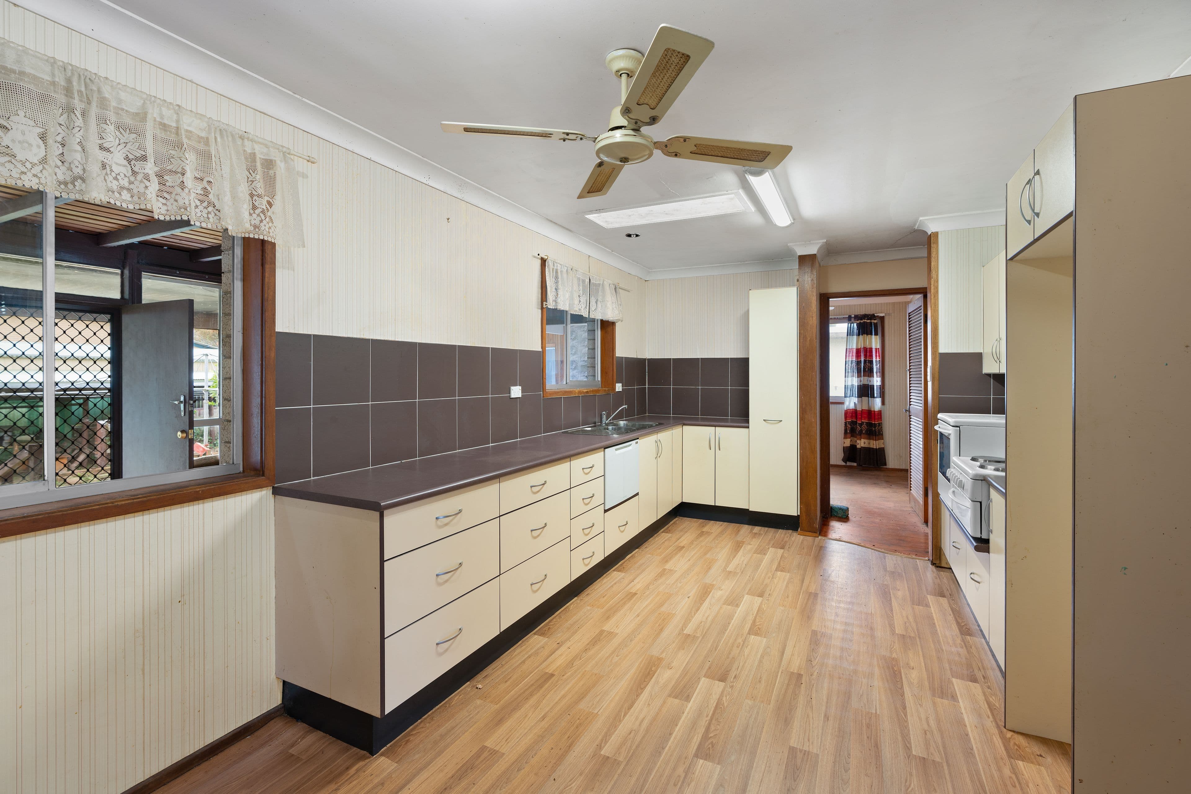 37 Page Avenue, North Nowra NSW 2541, North Nowra - Thumbnail 2