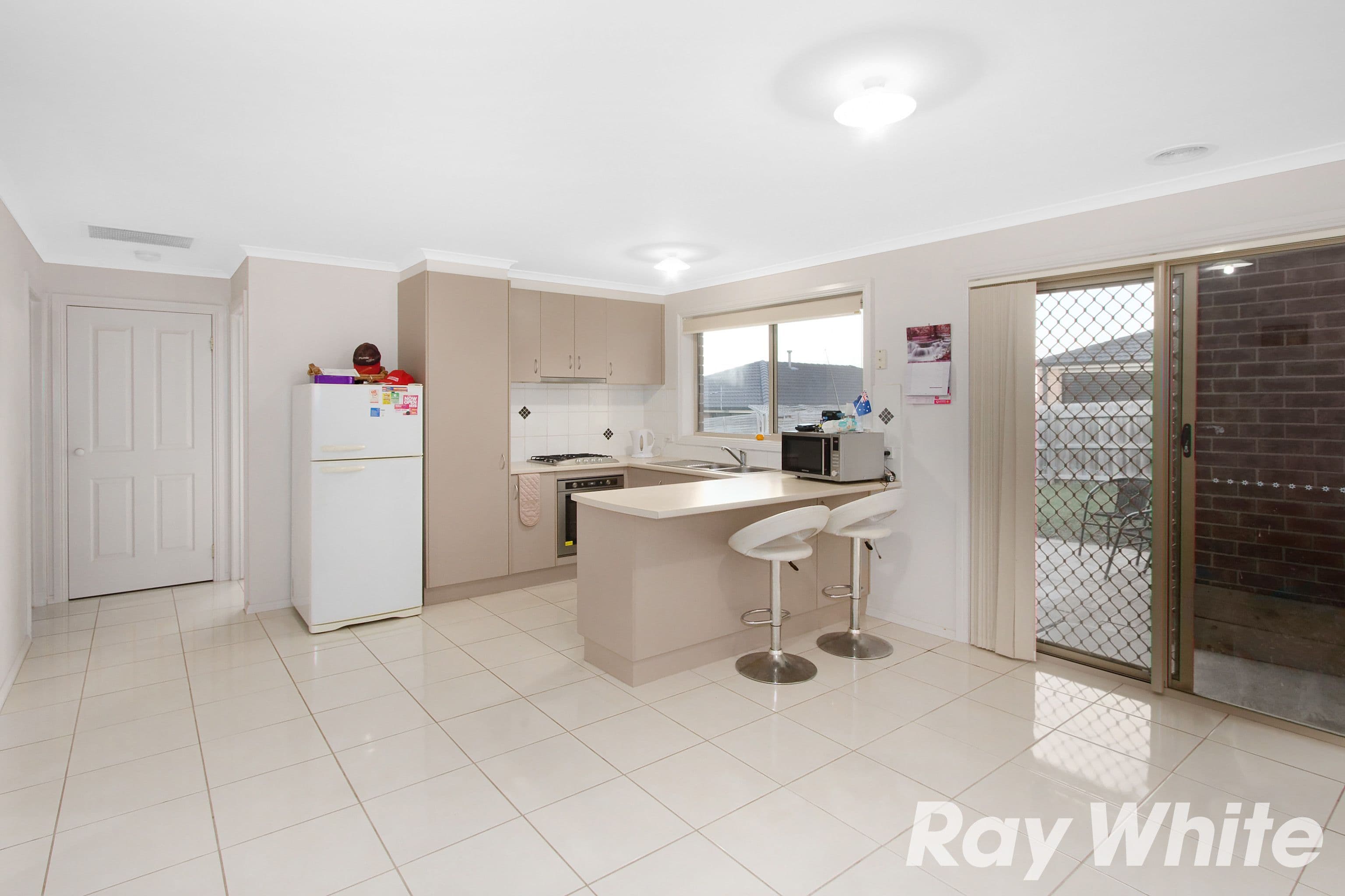 136 Ahern Road, Pakenham VIC 3810, Pakenham - Thumbnail 3