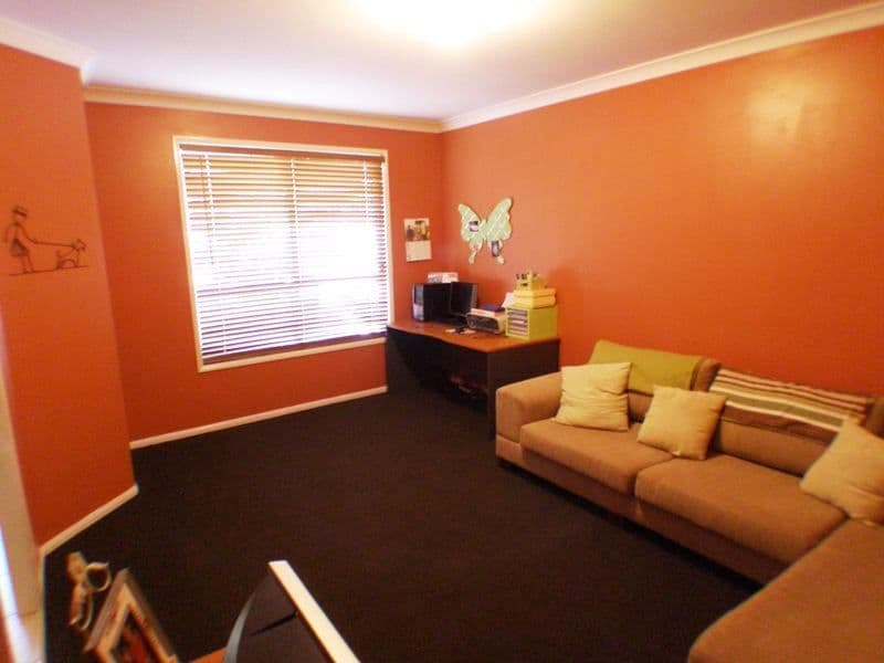 3  Knight Avenue, SILKSTONE QLD 4304, Silkstone - Thumbnail 8