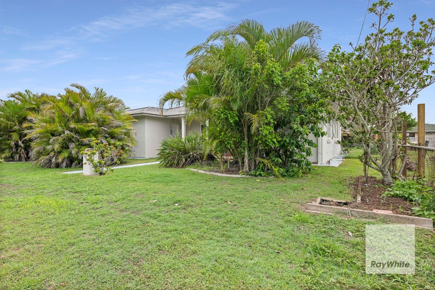 7 Grimstead Street, Bundaberg West QLD 4670, Bundaberg West - Thumbnail 3