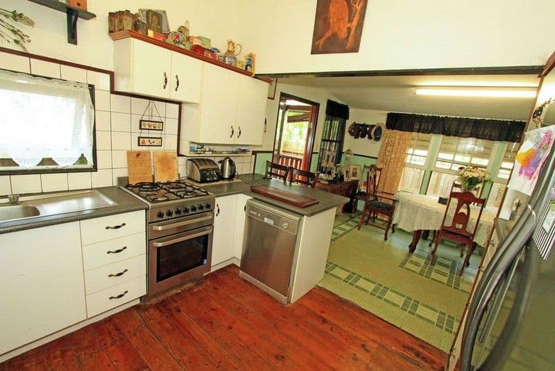 56 Cliff Street, YEPPOON QLD 4703, Yeppoon - Thumbnail 2