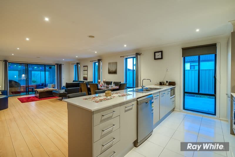 14 MUNRO Drive, Wyndham Vale VIC 3024, Wyndham Vale - Thumbnail 6