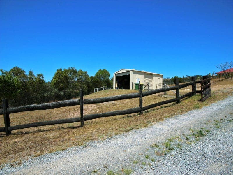 2 Brownlow Court, CASHMERE QLD 4500, Cashmere - Thumbnail 3