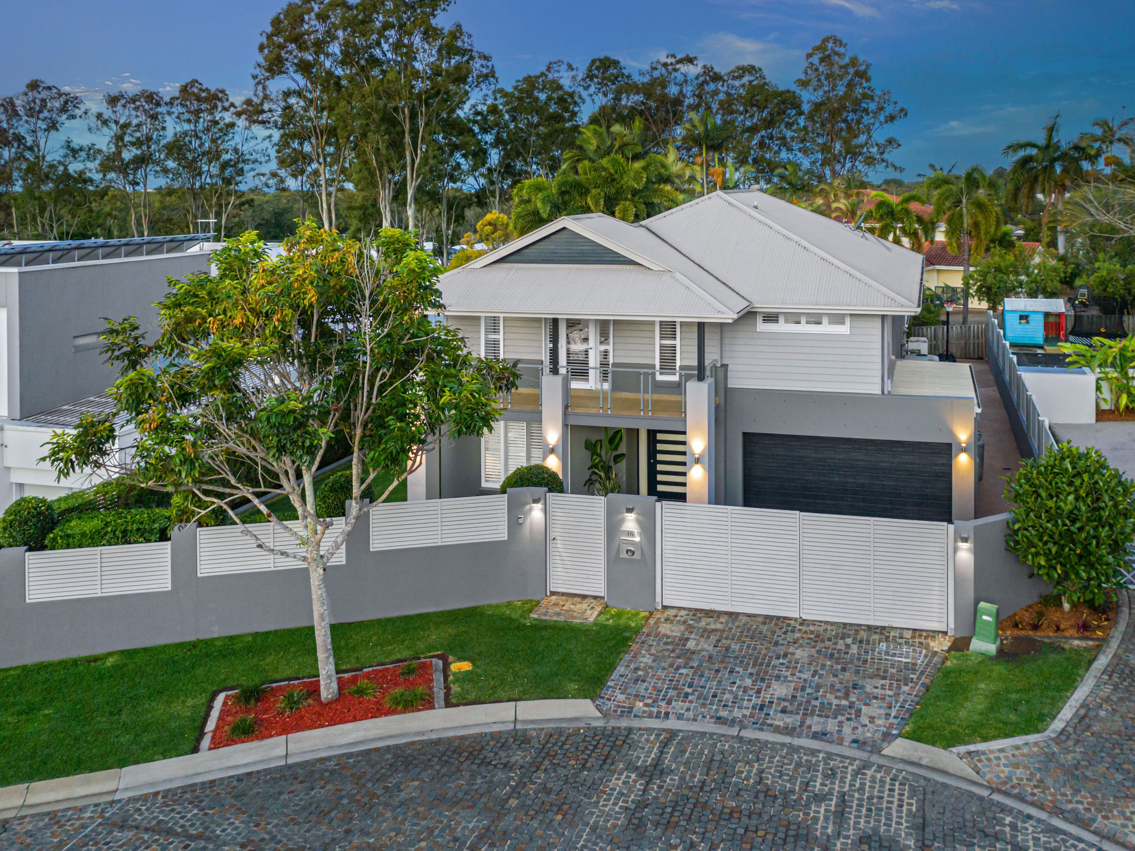 16 Dress Circle Court, Bridgeman Downs QLD 4035, Bridgeman Downs - Thumbnail 2