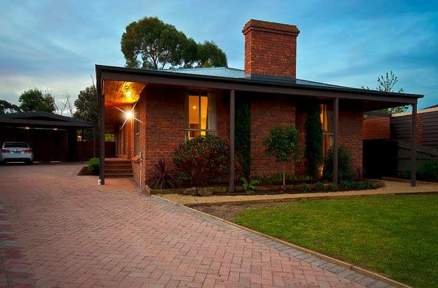 10 Taldra Drive, FERNTREE GULLY VIC 3156, Ferntree Gully - Thumbnail 3