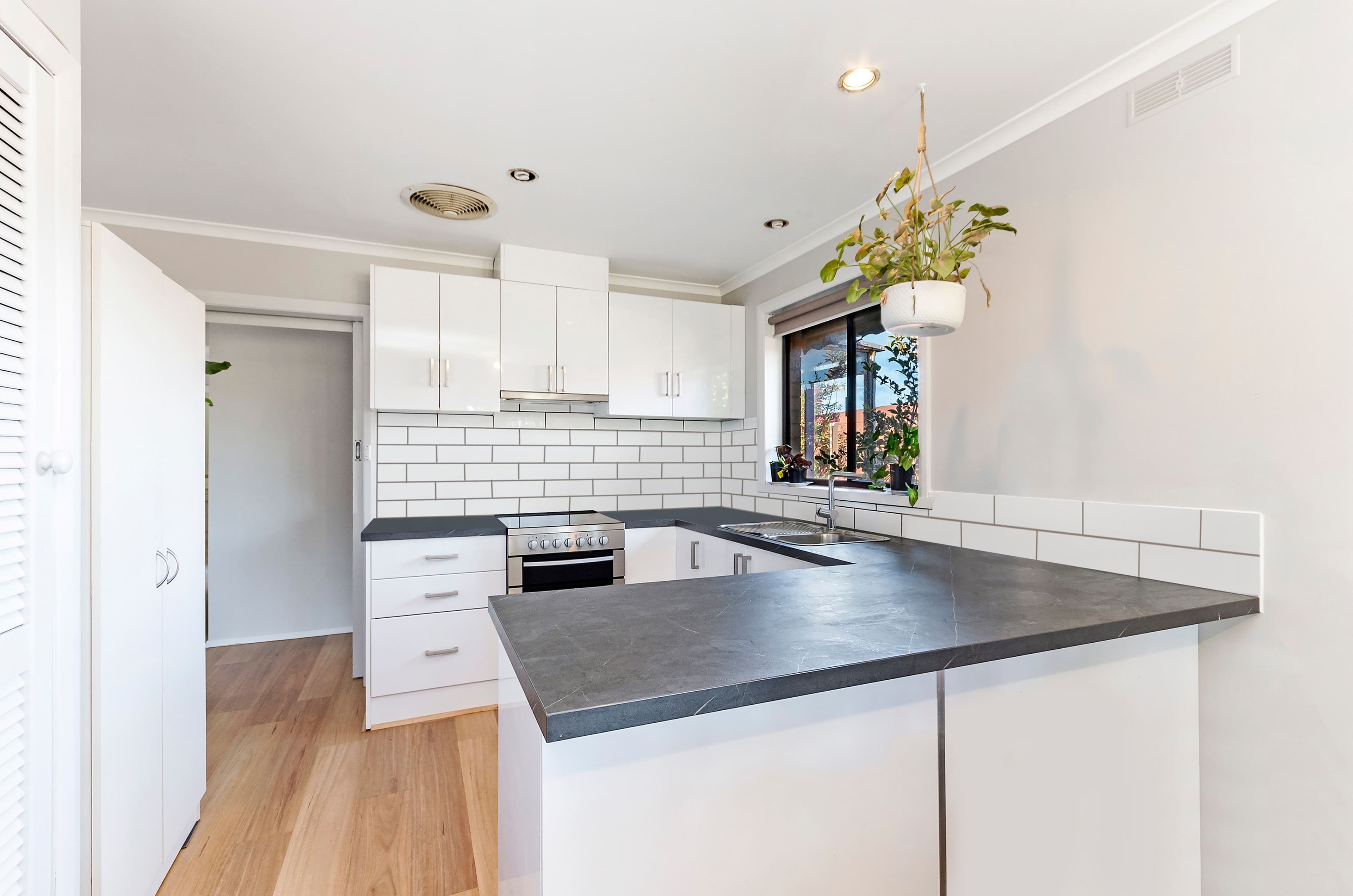 17 Patterson Street, Warrnambool VIC 3280, Warrnambool - Thumbnail 2