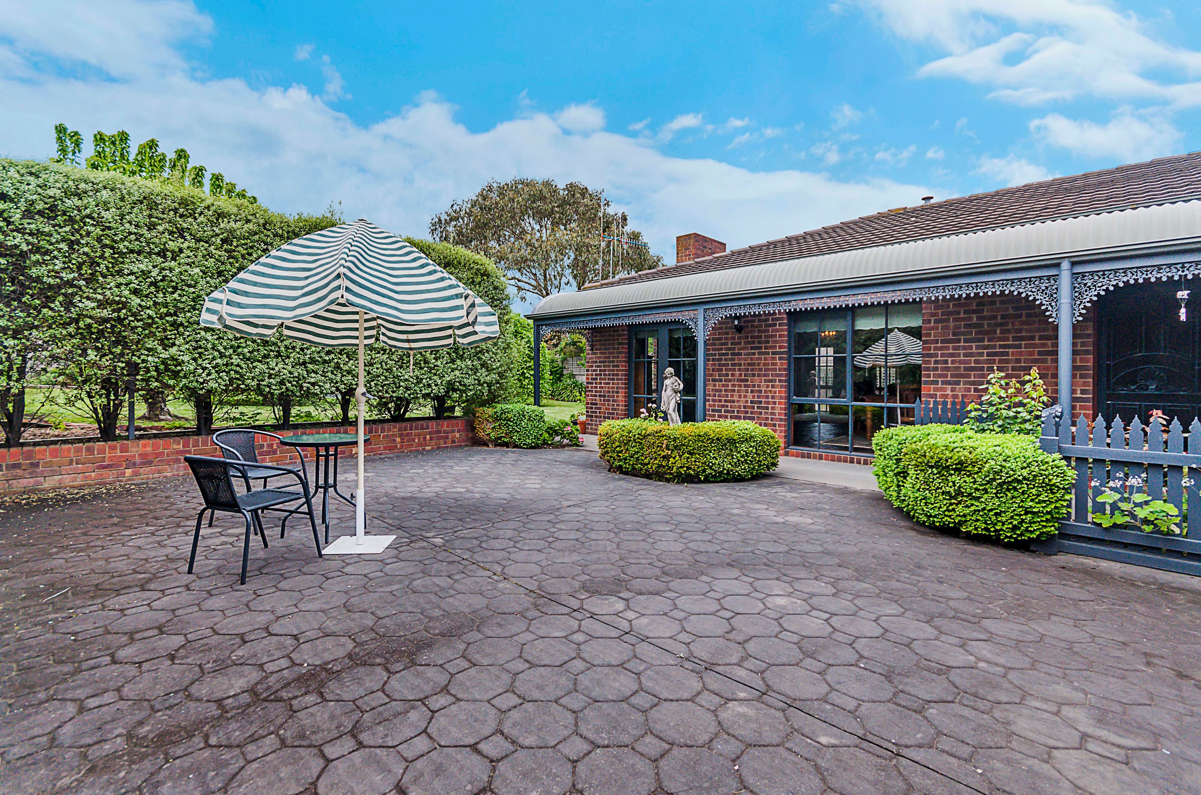 4 Donald Court, Warrnambool VIC 3280, Warrnambool - Thumbnail 2