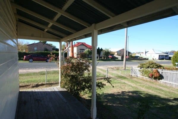 29 Railway Street, TENTERFIELD NSW 2372, Tenterfield - Thumbnail 4