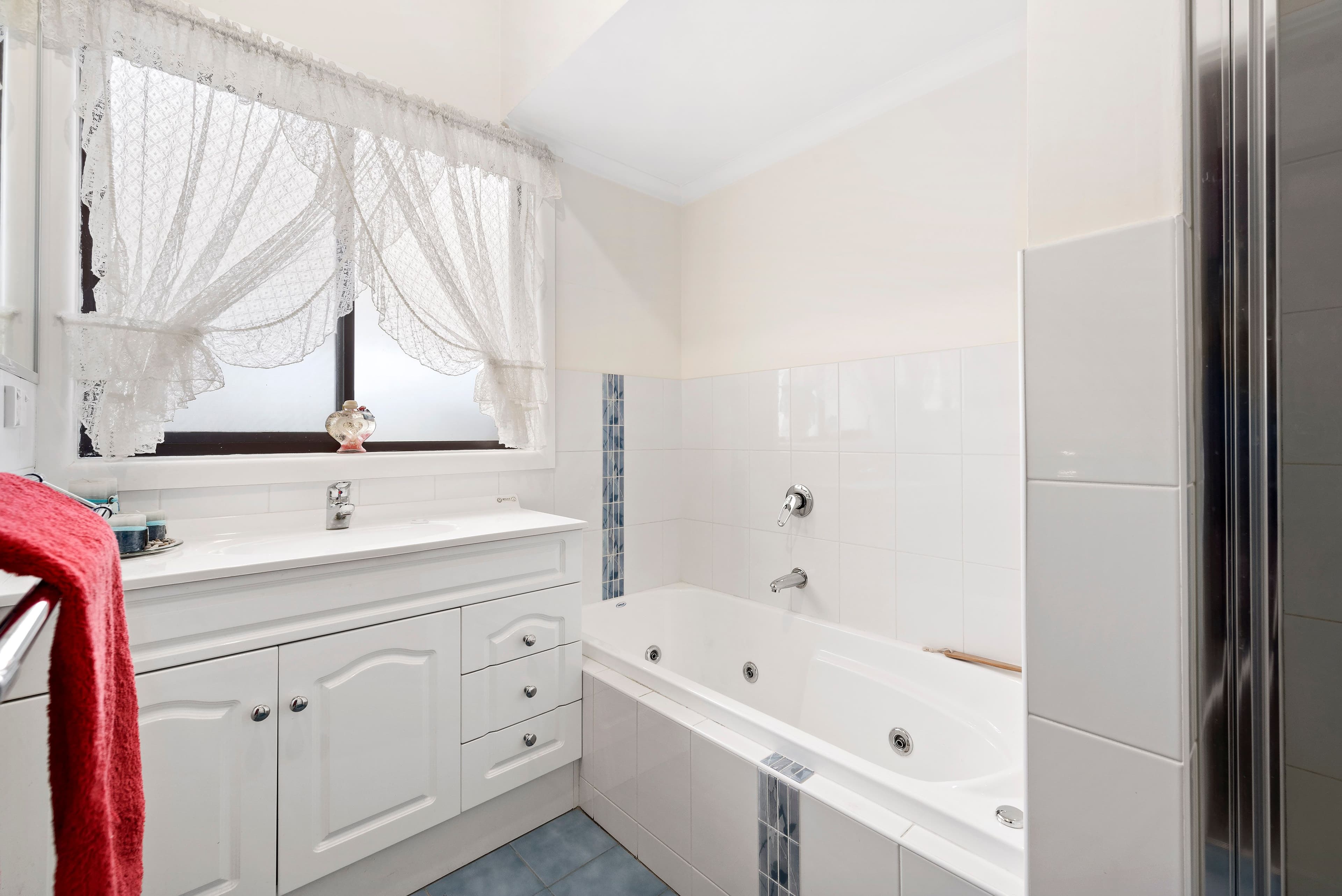 22 Maude Street, Box Hill North VIC 3129, Box Hill North - Thumbnail 4