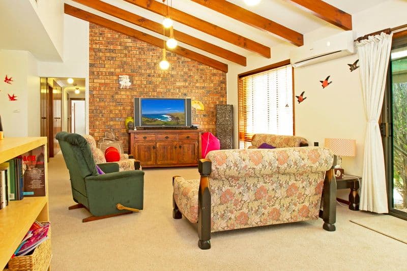 7 Coreen Close, NORTH NOWRA NSW 2541, North Nowra - Thumbnail 3