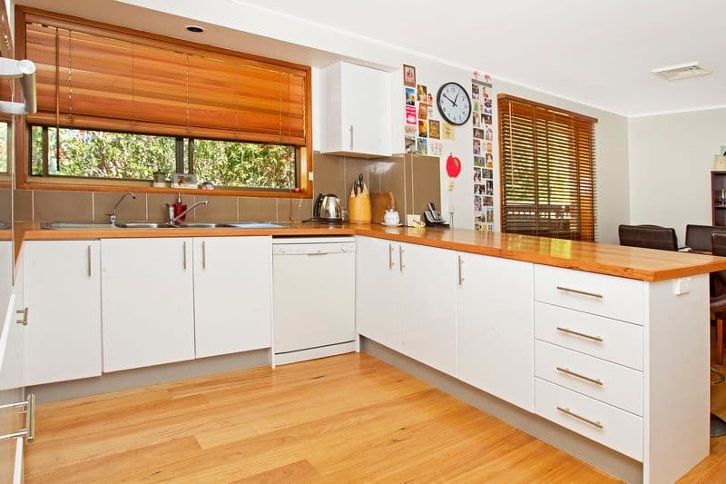 7 Coreen Close, NORTH NOWRA NSW 2541, North Nowra - Thumbnail 4