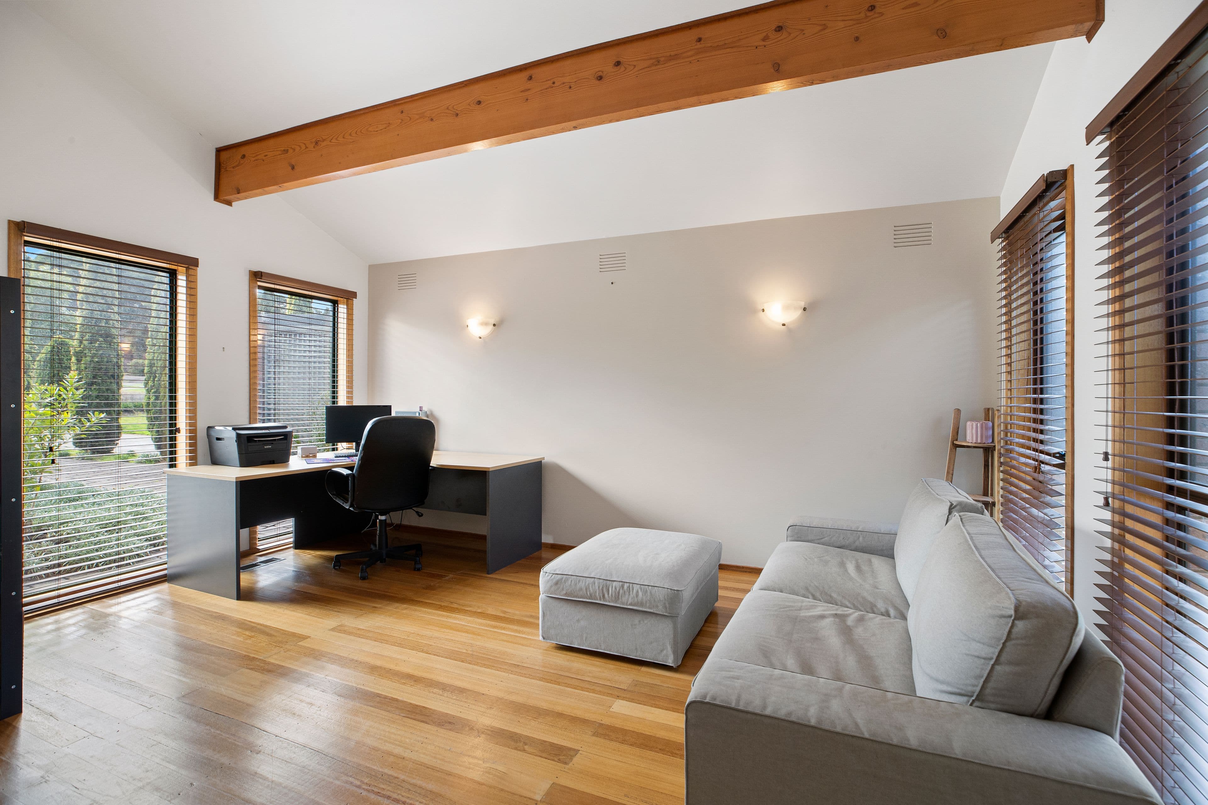 3 Dobell Court, Scoresby VIC 3179, Scoresby - Thumbnail 2